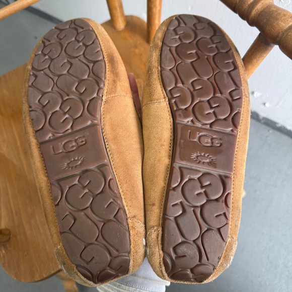 UGG Ansley Bow Chestnut Suede Slippers Womens 9 Moccasins 1019758 slip on shoe - Picture 2 of 10